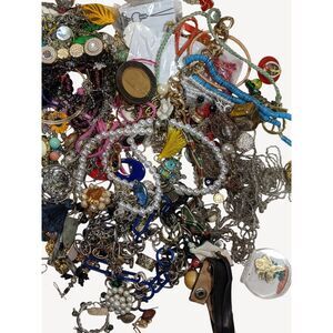 Crafter Grab Mystery Bag Broken Jewelry Earrings Necklaces NOT Wearable 3lb #4